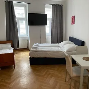 Hotel Easybook-in, Viena