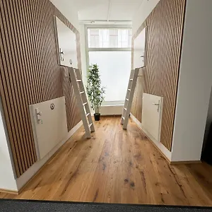Kapselhotel Robin Wood, Wien